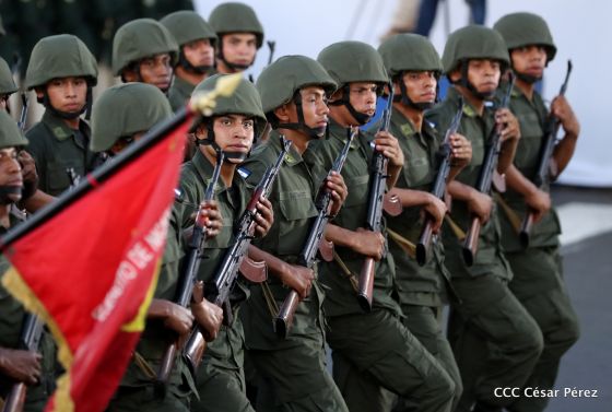 Desfile Militar "Pueblo Ejército"