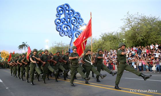Desfile Militar "Pueblo Ejército"