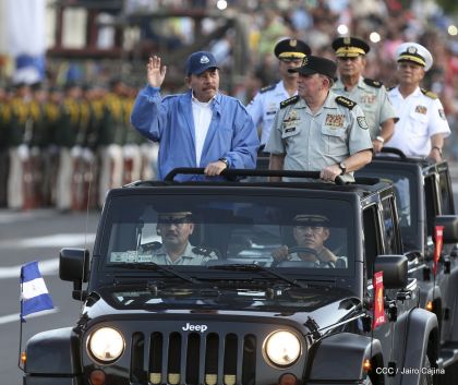Desfile Militar "Pueblo Ejército"