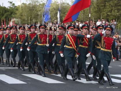 Desfile Militar "Pueblo Ejército"