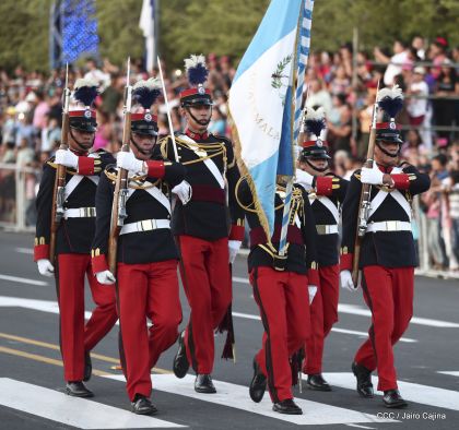 Desfile Militar "Pueblo Ejército"
