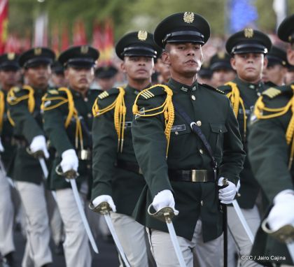 Desfile Militar "Pueblo Ejército"