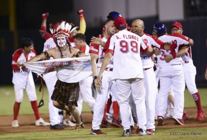 Indios del Bóer entierran a los Dantos y clasifican a la final del Pomares