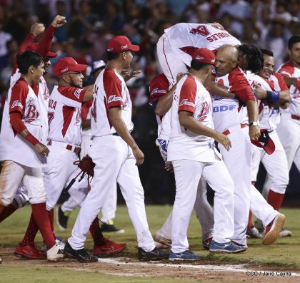 Indios del Bóer entierran a los Dantos y clasifican a la final del Pomares