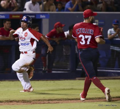 Indios del Bóer entierran a los Dantos y clasifican a la final del Pomares