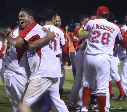 Indios del Bóer entierran a los Dantos y clasifican a la final del Pomares