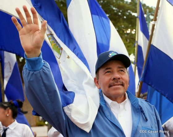 Presidente Daniel Ortega y vicepresidenta Rosario Murillo reciben la Antorcha de la Libertad y la Unidad Centroamericana