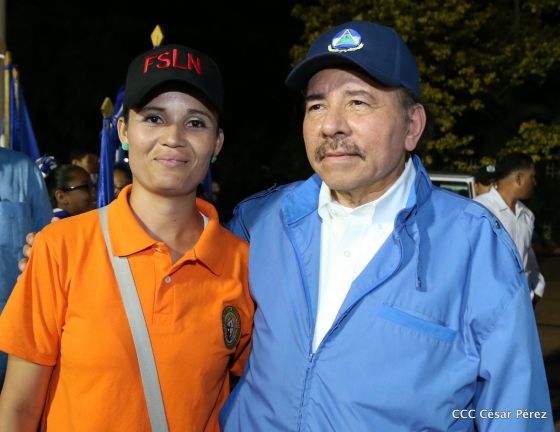 Presidente Daniel Ortega y vicepresidenta Rosario Murillo reciben la Antorcha de la Libertad y la Unidad Centroamericana