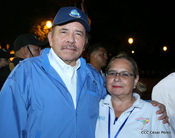 Presidente Daniel Ortega y vicepresidenta Rosario Murillo reciben la Antorcha de la Libertad y la Unidad Centroamericana