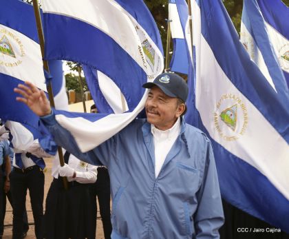 Presidente Daniel Ortega y vicepresidenta Rosario Murillo reciben la Antorcha de la Libertad y la Unidad Centroamericana