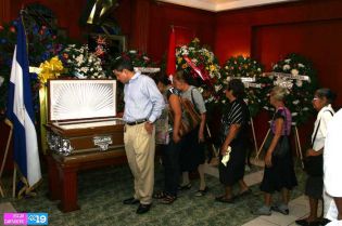 Vela de "La Cachorra" en Funeria Monte de los Olivos