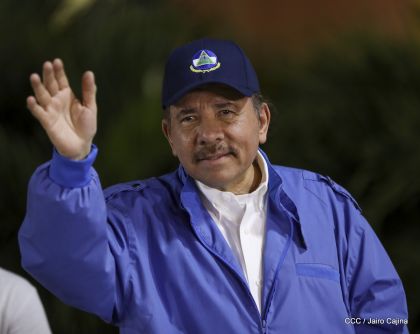 Presidente Daniel Ortega y vicepresidenta Rosario Murillo reciben la Antorcha de la Libertad y la Unidad Centroamericana