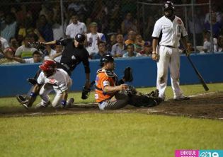 Gigantes a una victoria de la final