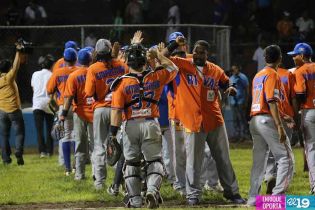 Gigantes a una victoria de la final