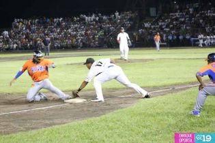 Gigantes a una victoria de la final
