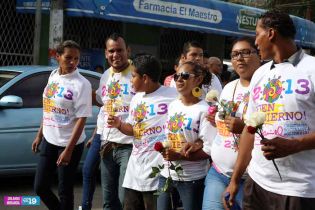 Pueblo da último adiós a "La Cachorra"