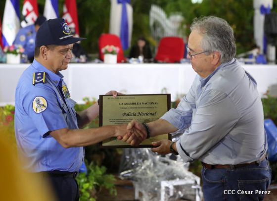 Celebración del 40 Aniversario de la Policía Nacional