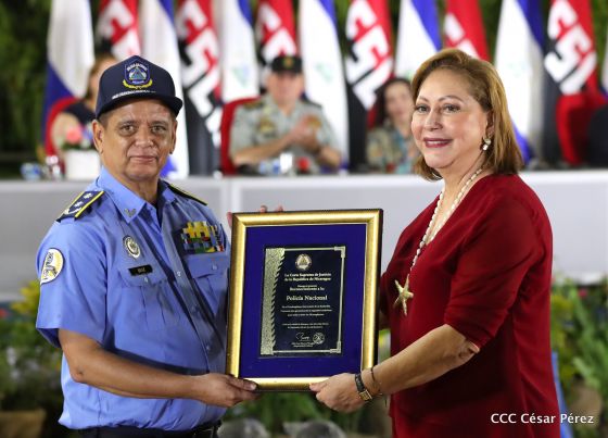 Celebración del 40 Aniversario de la Policía Nacional