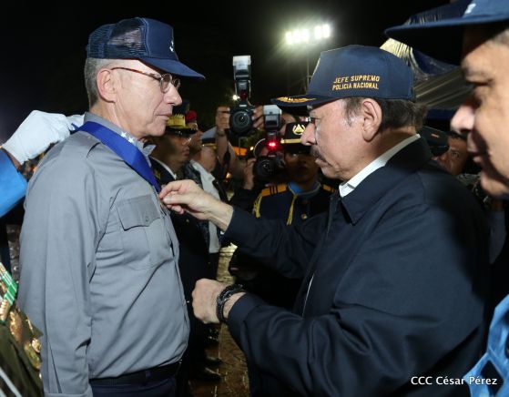 Celebración del 40 Aniversario de la Policía Nacional