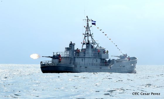  Ejército abandera buques logísticos para misiones en el Pacífico