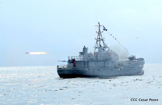  Ejército abandera buques logísticos para misiones en el Pacífico