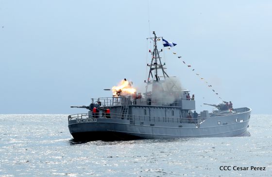  Ejército abandera buques logísticos para misiones en el Pacífico