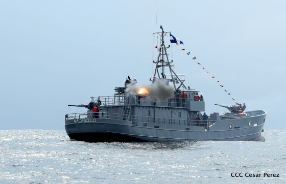  Ejército abandera buques logísticos para misiones en el Pacífico