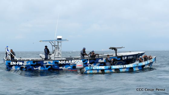  Ejército abandera buques logísticos para misiones en el Pacífico