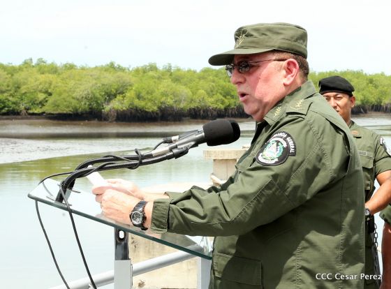  Ejército abandera buques logísticos para misiones en el Pacífico