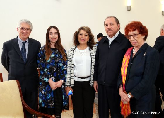 Presidente Daniel Ortega y vicepresidenta Rosario Murillo reciben cartas credenciales de 11 nuevos embajadores