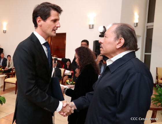 Presidente Daniel Ortega y vicepresidenta Rosario Murillo reciben cartas credenciales de 11 nuevos embajadores