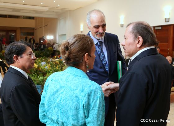 Presidente Daniel Ortega y vicepresidenta Rosario Murillo reciben cartas credenciales de 11 nuevos embajadores