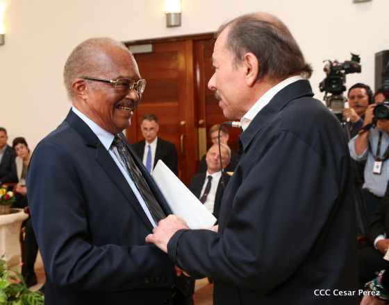 Presidente Daniel Ortega y vicepresidenta Rosario Murillo reciben cartas credenciales de 11 nuevos embajadores