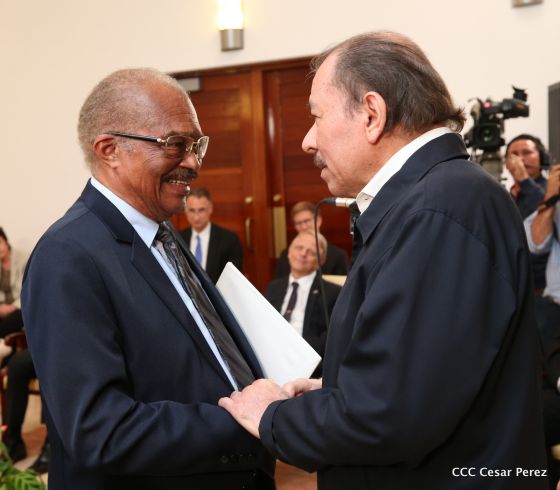 Presidente Daniel Ortega y vicepresidenta Rosario Murillo reciben cartas credenciales de 11 nuevos embajadores