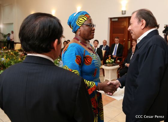 Presidente Daniel Ortega y vicepresidenta Rosario Murillo reciben cartas credenciales de 11 nuevos embajadores