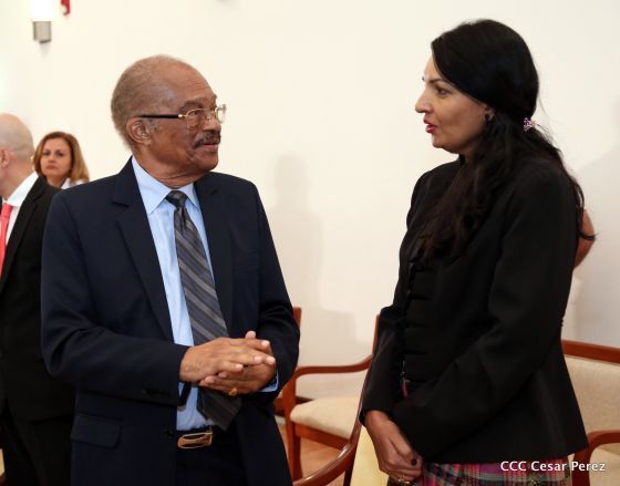 Presidente Daniel Ortega y vicepresidenta Rosario Murillo reciben cartas credenciales de 11 nuevos embajadores