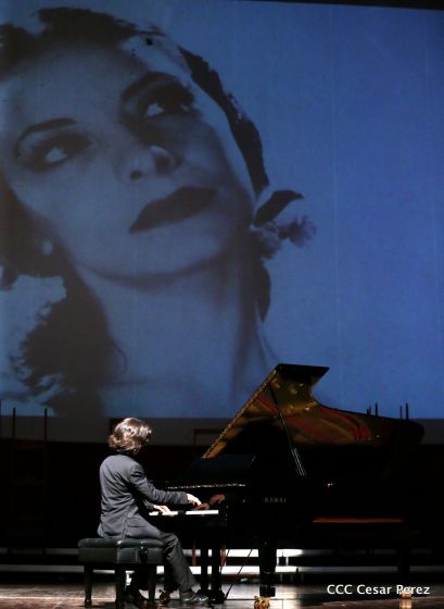  Nicaragua rinde homenaje a Alicia Alonso