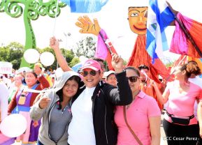  Caminata en saludo al Día Internacional de Lucha contra el Cáncer de Mama
