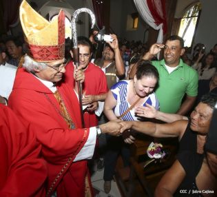 Tipitapeños celebran al Señor de Esquipulas en compañía del Cardenal Brenes