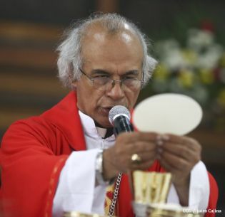 Tipitapeños celebran al Señor de Esquipulas en compañía del Cardenal Brenes