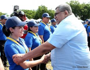 Ministerio de Gobernación realiza acto de ascenso en grados