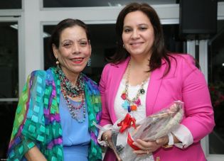 Compañera Rosario sostiene encuentro con Primera Dama de Honduras