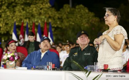 Presidente Daniel Ortega y vicepresidenta Rosario Murillo en homenaje al Padre de la Revolución Sandinista Carlos Fonseca