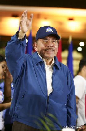 Presidente Daniel Ortega y vicepresidenta Rosario Murillo en homenaje al Padre de la Revolución Sandinista Carlos Fonseca