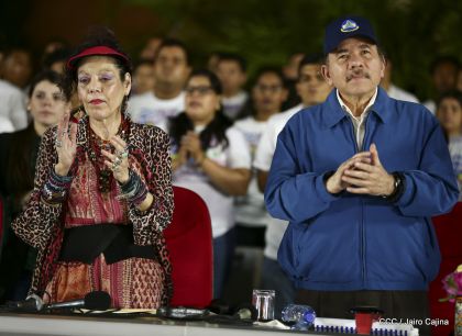 Presidente Daniel Ortega y vicepresidenta Rosario Murillo en homenaje al Padre de la Revolución Sandinista Carlos Fonseca