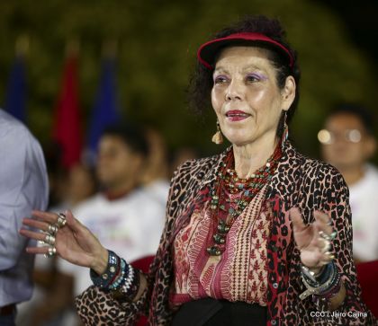 Presidente Daniel Ortega y vicepresidenta Rosario Murillo en homenaje al Padre de la Revolución Sandinista Carlos Fonseca