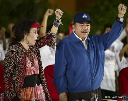Presidente Daniel Ortega y vicepresidenta Rosario Murillo en homenaje al Padre de la Revolución Sandinista Carlos Fonseca
