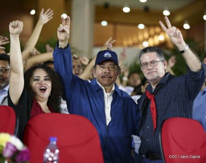 Presidente Daniel Ortega y vicepresidenta Rosario Murillo en homenaje al Padre de la Revolución Sandinista Carlos Fonseca