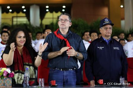 Presidente Daniel Ortega y vicepresidenta Rosario Murillo en homenaje al Padre de la Revolución Sandinista Carlos Fonseca