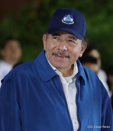 Presidente Daniel Ortega y vicepresidenta Rosario Murillo en homenaje al Padre de la Revolución Sandinista Carlos Fonseca